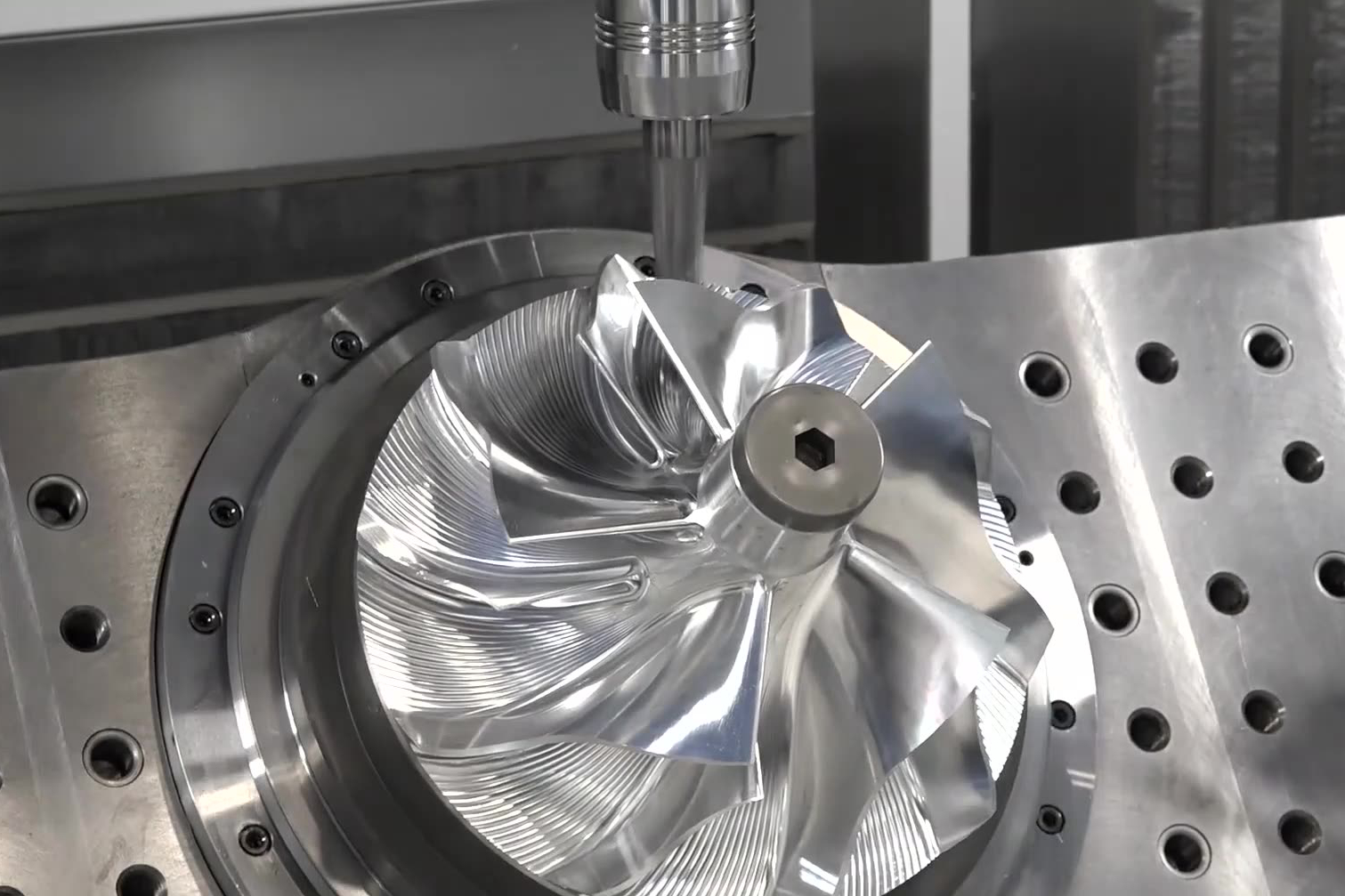 5-axis CNC Machining Center