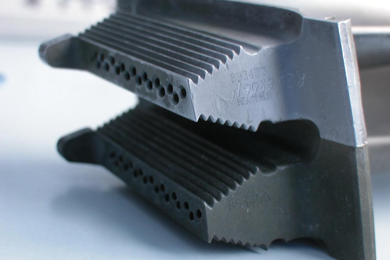 high-temperature-alloy-casting-turbine-parts-treatment-factory